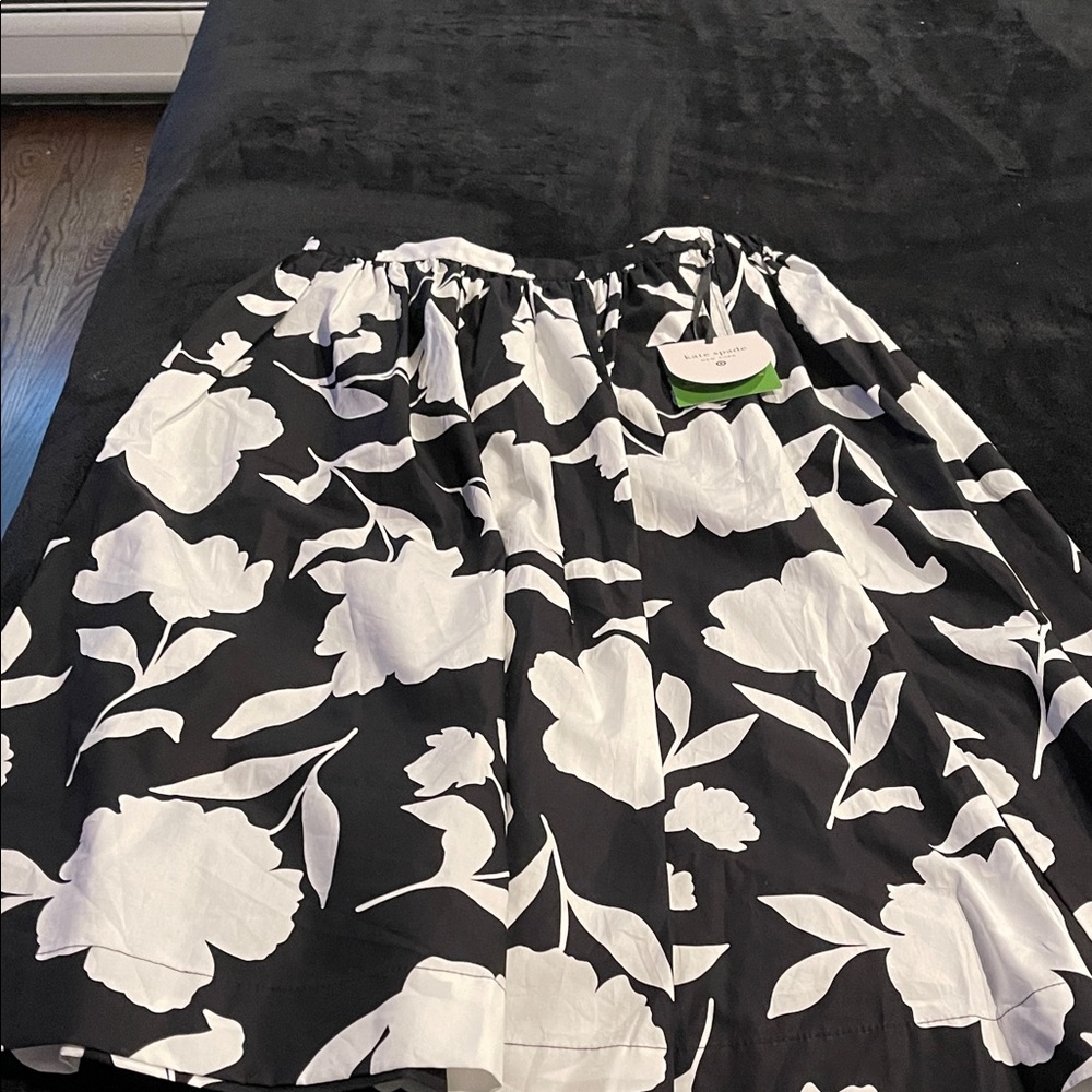 Kate Spade Black and White Floral A-Line Skirt - Picture 5 of 7